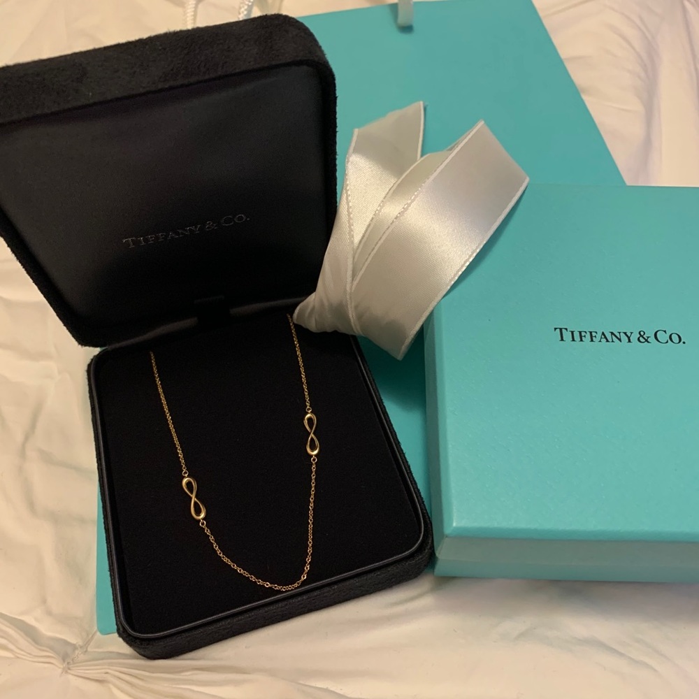 Authentic Tiffany & Co. 18k Gold Infinity Necklace